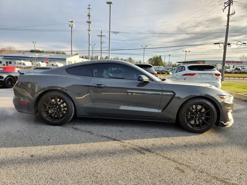 Used 2018 Ford Mustang Shelby GT350 w/ Electronics Package image 6