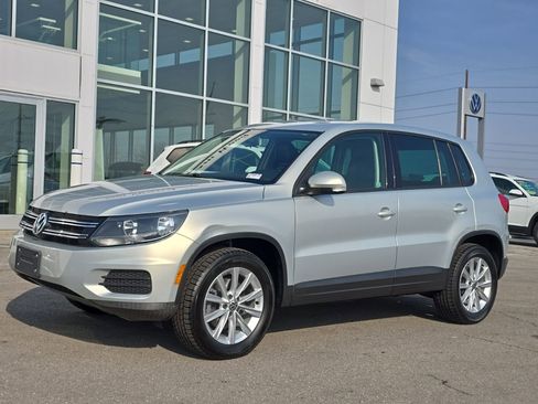 Used 2014 Volkswagen Tiguan SE image 6