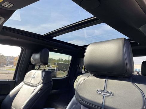 Certified 2025 Ford F250 Platinum image 18