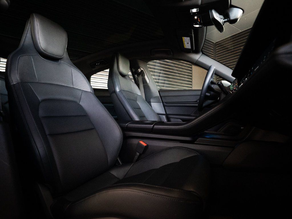 Certified 2023 Porsche Taycan 4S AWD/4WD image 29
