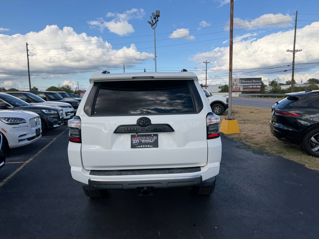 Used 2020 Toyota 4Runner TRD Off-Road Premium w/ Moonroof Package AWD/4WD image 4