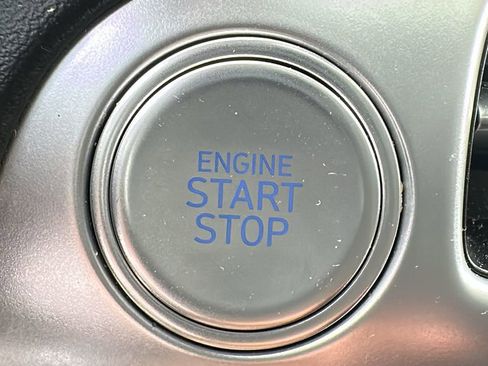 Used 2025 Hyundai Palisade Calligraphy image 24