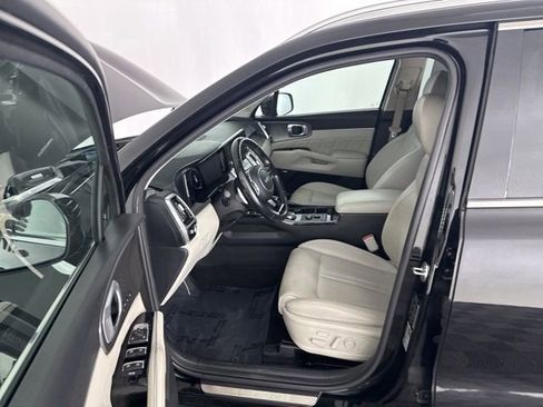Certified 2023 Kia Sorento SX Prestige AWD/4WD image 23