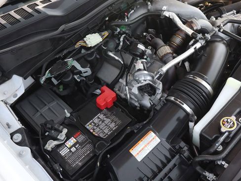 Used 2024 Ford F350 XLT AWD/4WD image 11