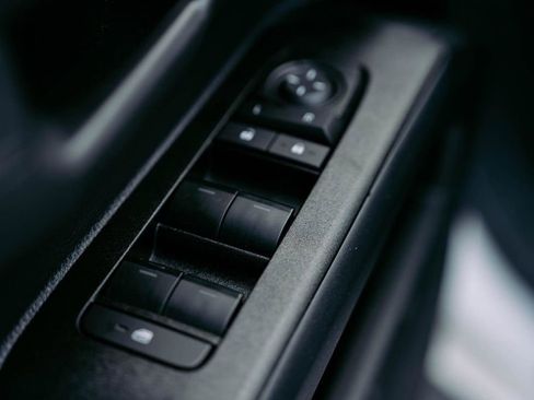 Used 2025 Toyota 4Runner SR5 image 13