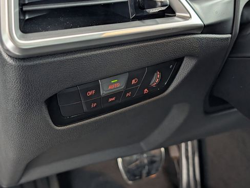 New 2026 BMW 330i xDrive Sedan w/ M Sport Package image 17