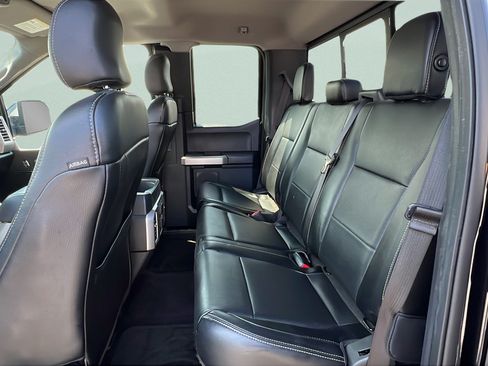 Used 2016 Ford F150 Lariat AWD/4WD image 10