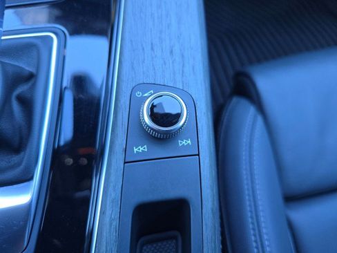 Used 2023 Audi A4 2.0T Premium Plus w/ Premium Plus Package image 40