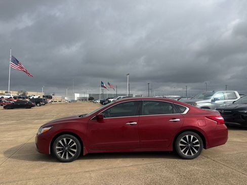 Used 2016 Nissan Altima 2.5 SV FWD image 12