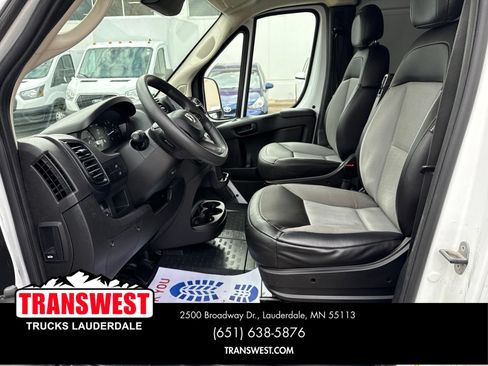 Used 2023 RAM ProMaster 2500 FWD image 12