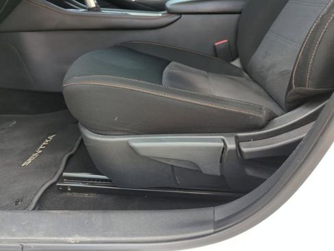 Used 2022 Nissan Sentra SR FWD image 12