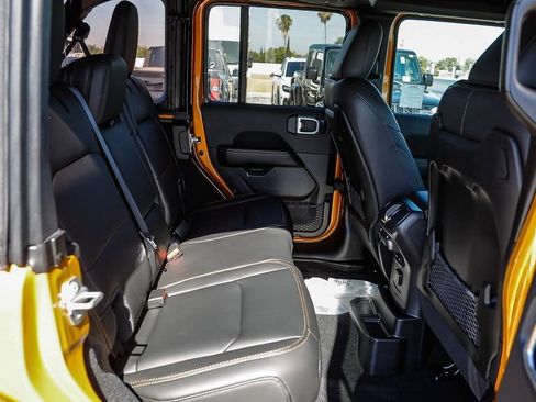 New 2026 Jeep Wrangler Unlimited Sahara AWD/4WD image 20