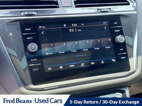 Used 2024 Volkswagen Tiguan SE w/ Panoramic Sunroof Package AWD/4WD image 21