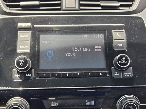 Used 2018 Honda CR-V LX image 15