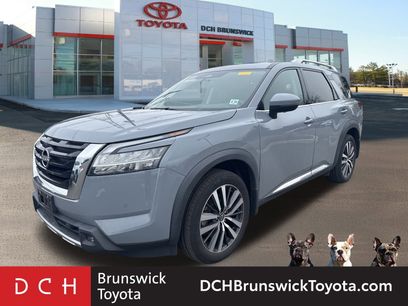 Used 2022 Nissan Pathfinder Platinum w/ Cargo Package