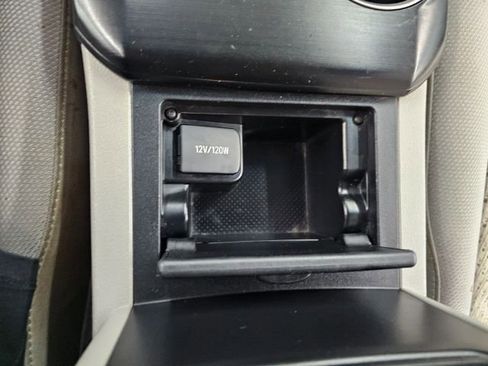 Used 2012 Toyota Camry LE image 26