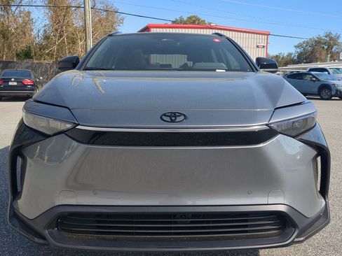 New 2025 Toyota bZ4X AWD image 18