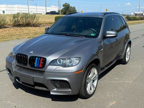 Used 2011 BMW X5 M image 7