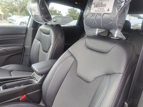 New 2026 Jeep Compass Latitude image 20