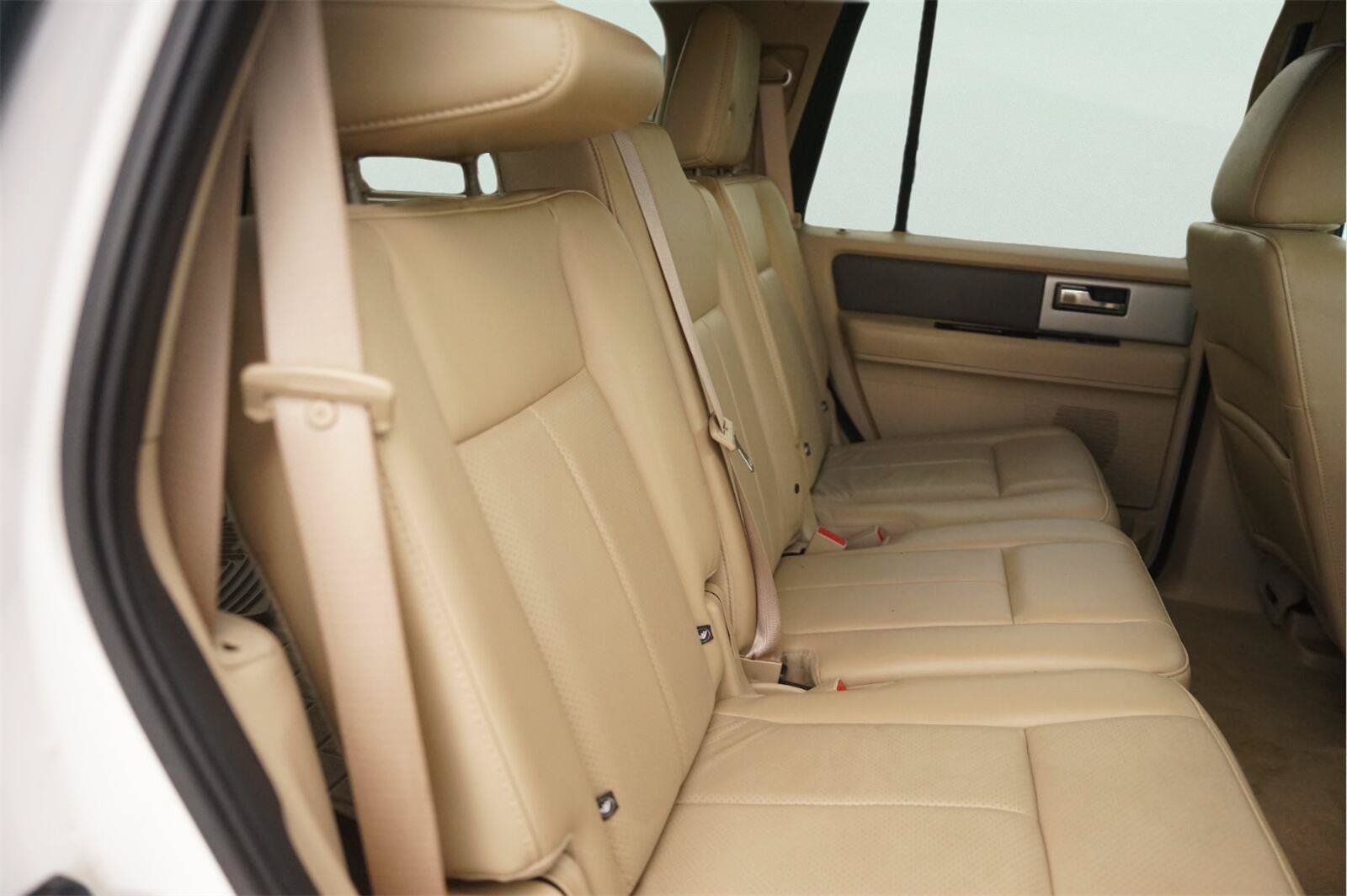 Used 2013 Ford Expedition XLT RWD image 17