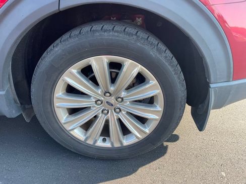 Used 2020 Ford Explorer Limited w/ Class III Trailer Tow Package RWD image 11