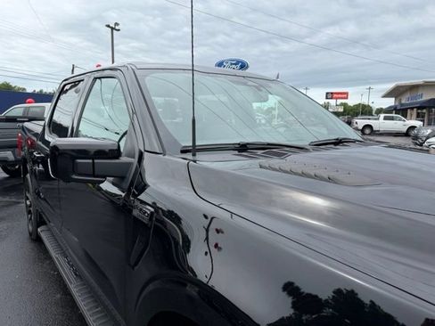 Used 2023 Ford F150 Lariat w/ Equipment Group 502A High AWD/4WD image 9