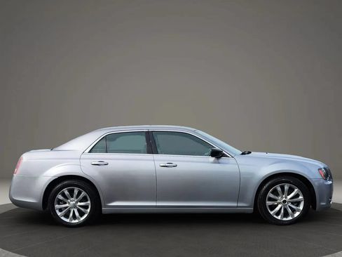 Used 2013 Chrysler 300 S AWD/4WD image 6
