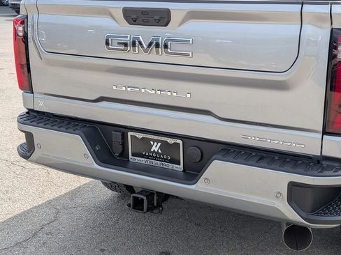 New 2026 GMC Sierra 2500 Denali Ultimate image 8