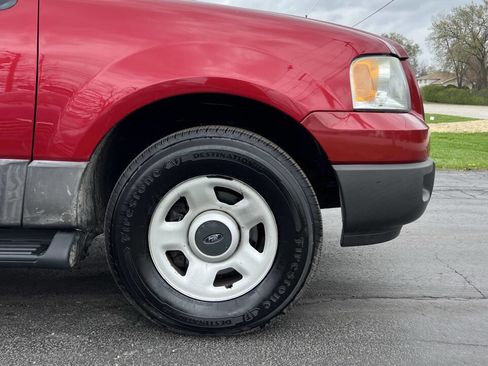 Used 2005 Ford Expedition XLT image 8