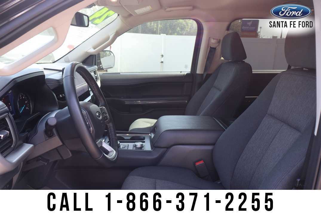 Used 2024 Ford Expedition XLT AWD/4WD image 12