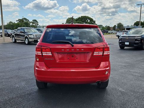 Used 2013 Dodge Journey American Value Package w/ Flexible Seating Group FWD image 16