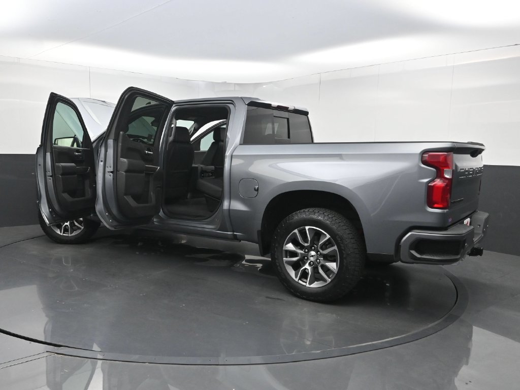 Used 2020 Chevrolet Silverado 1500 RST AWD/4WD image 37