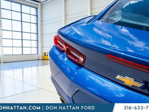 Used 2019 Chevrolet Camaro LT RWD image 29