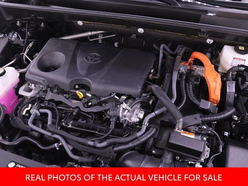 Certified 2025 Toyota RAV4 LE AWD/4WD image 17