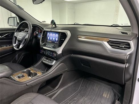 Certified 2020 GMC Acadia SLE w/ LPO, Floor Liner Package image 27