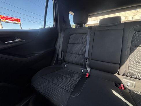 Used 2025 Chevrolet Equinox LT image 42