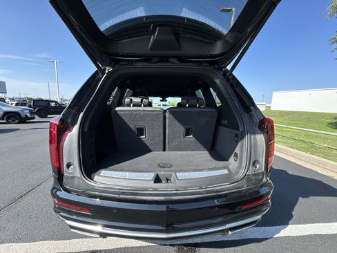 Certified 2025 Cadillac XT6 Premium Luxury image 25