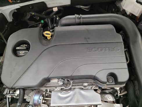 Used 2023 Chevrolet Malibu LT FWD image 30