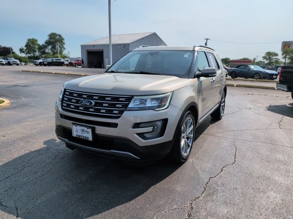 Used 2017 Ford Explorer Limited FWD image 11