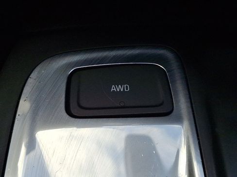 Used 2019 Chevrolet Equinox LT AWD/4WD image 24