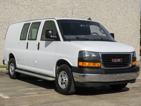 Used 2020 GMC Savana 2500 w/ Driver Convenience Package image 8