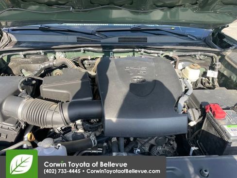 Used 2022 Toyota Tacoma Limited AWD/4WD image 29