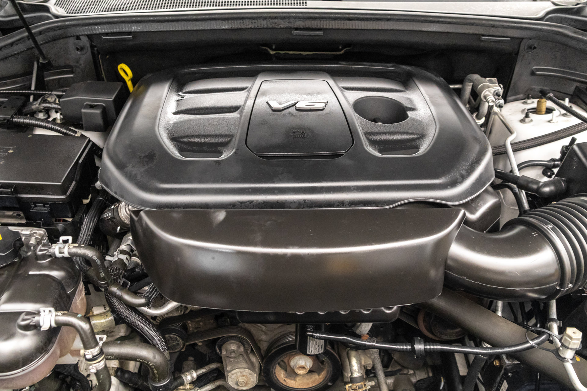 Used 2019 Jeep Grand Cherokee Overland AWD/4WD image 39