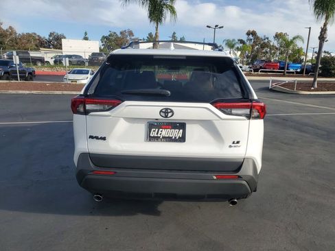 New 2025 Toyota RAV4 LE image 4