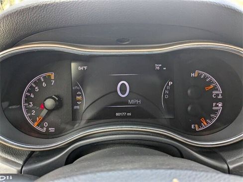 Certified 2016 Jeep Grand Cherokee Laredo w/ Quick Order Package 23E image 22