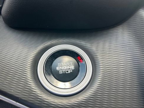 Used 2024 Jeep Grand Cherokee Laredo X w/ Luxury Tech Group I AWD/4WD image 41
