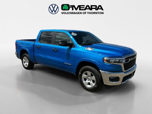 Used 2025 RAM 1500 Big Horn AWD/4WD image 7