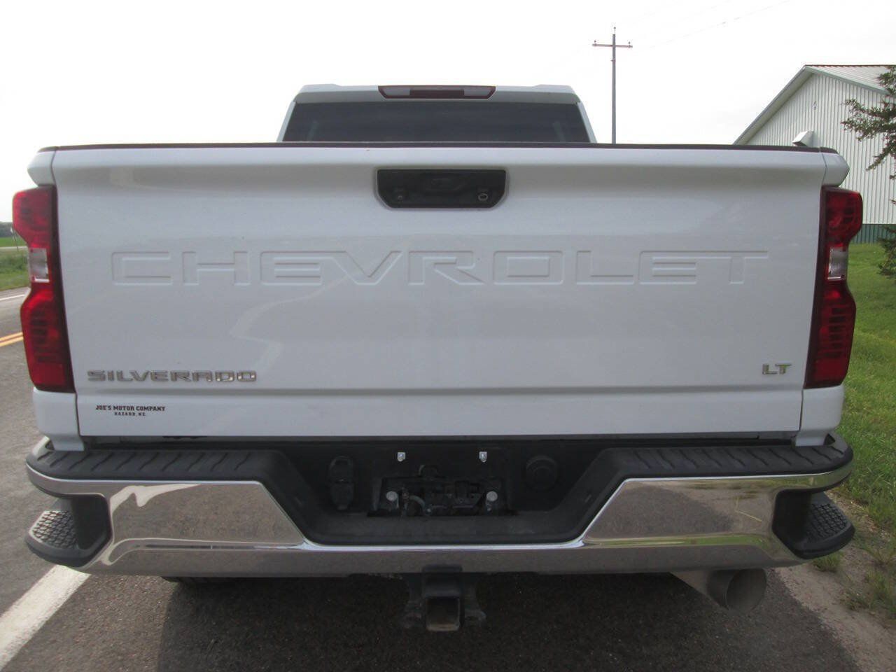 Used 2024 Chevrolet Silverado 2500 LT AWD/4WD image 7