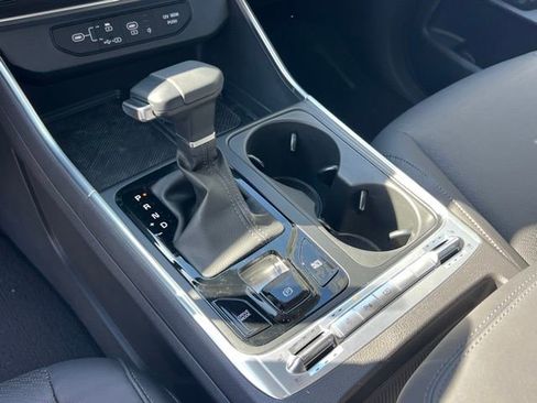 Certified 2025 Kia Carnival SX Prestige image 17