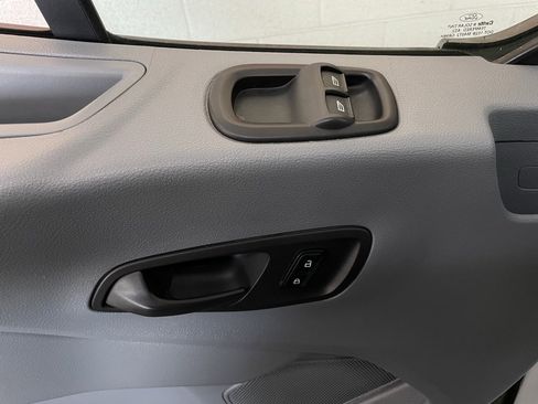 Used 2017 Ford Transit 150 XL image 21